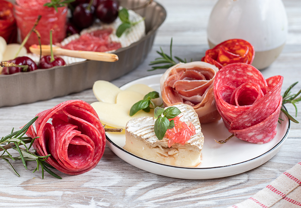 Edible Elegance: Crafting Rose Shapes from Sliced Meats